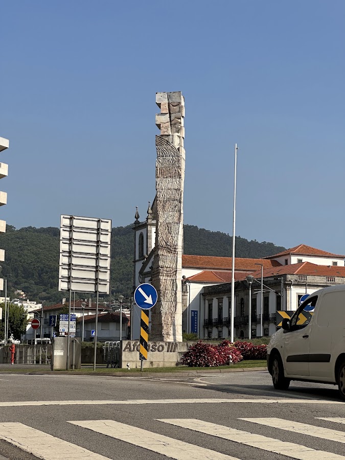 Monumento a D. Afonso III