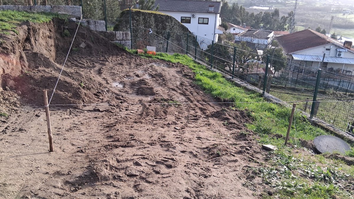 Motivo Rústico – Construções e Terraplanagens foto 4