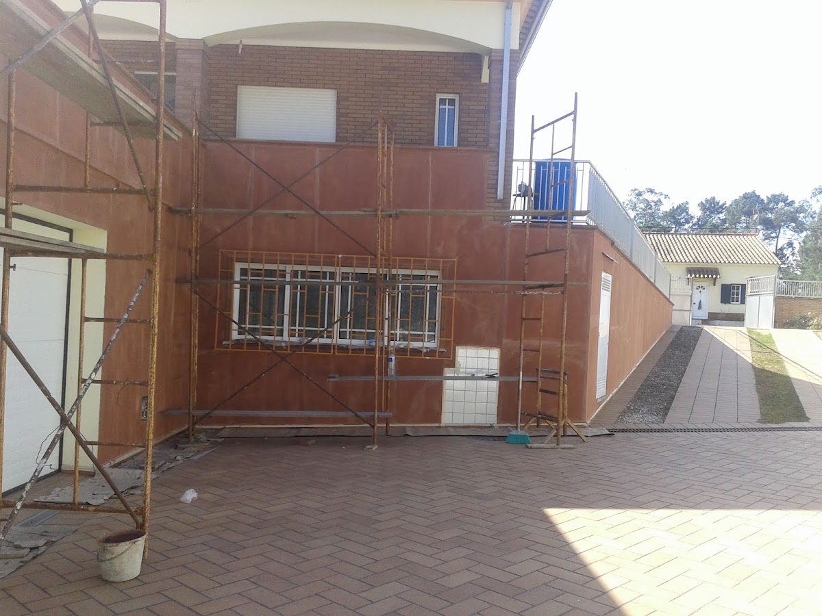 Urbanpolis-Construções E Empreendimentos, Lda.