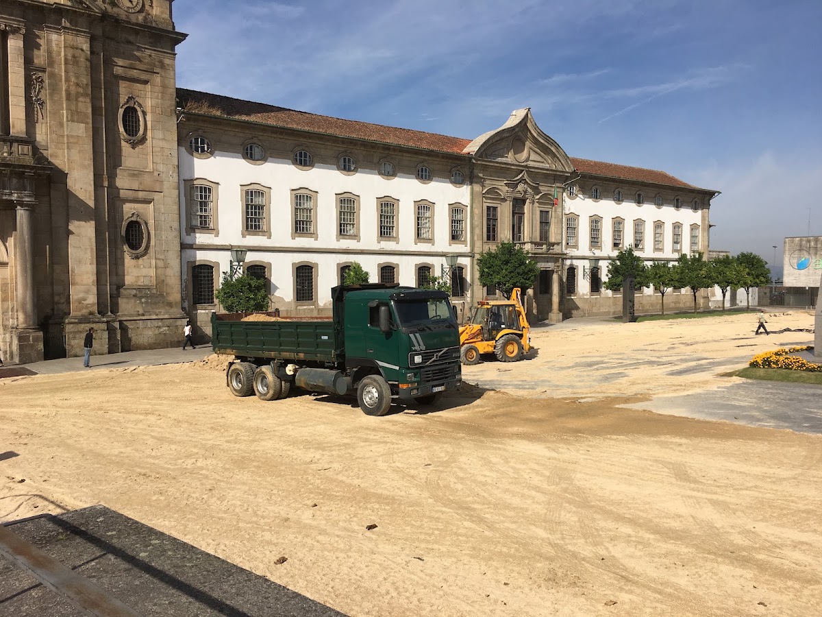 Carlos A. Vieira &amp; Filhos Construções Lda foto 10