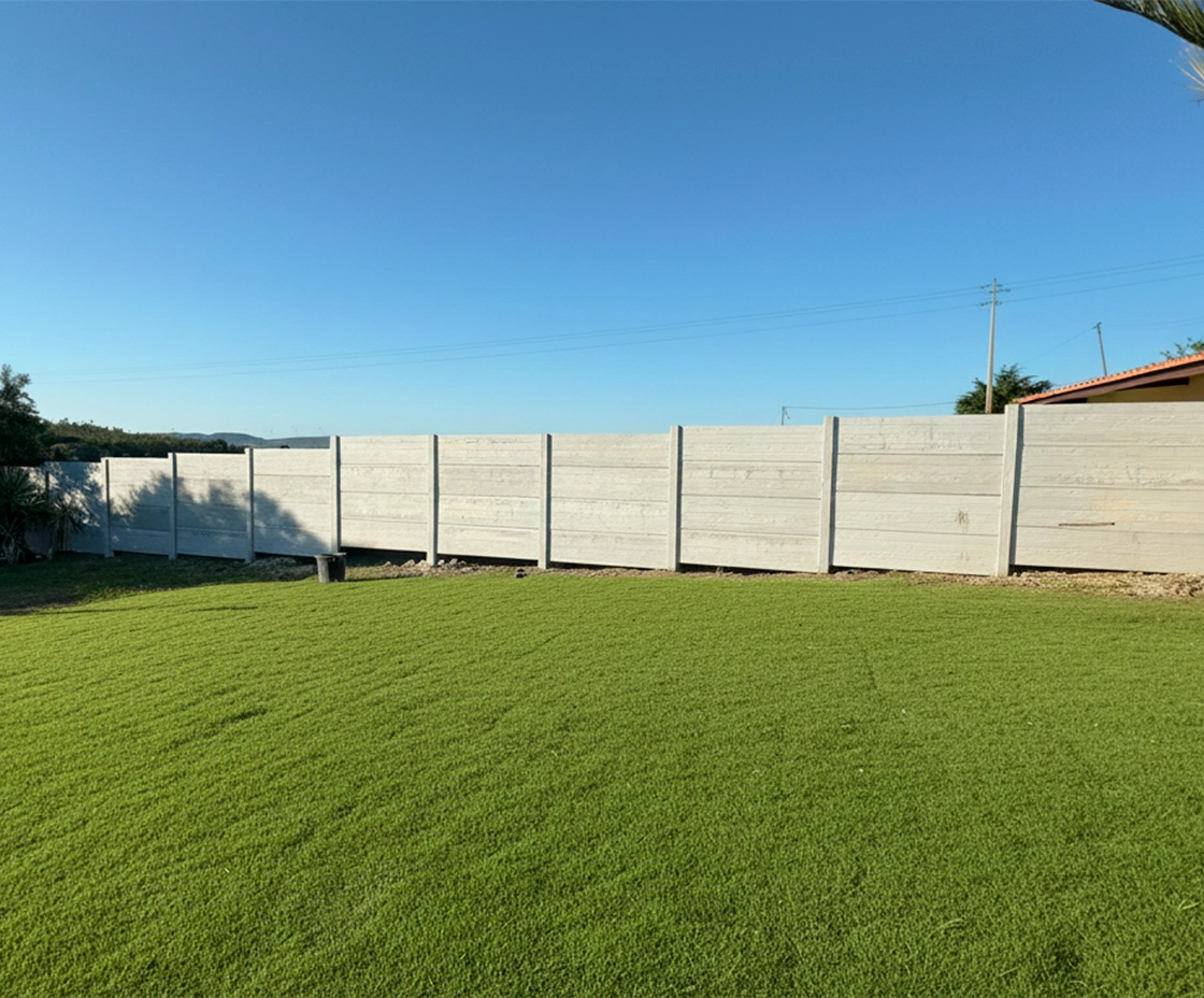 Vedação modular de betão Euromuro — Arruda dos Vinhos