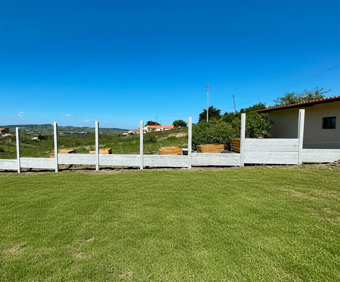 Vedação modular de betão Euromuro — Arruda dos Vinhos